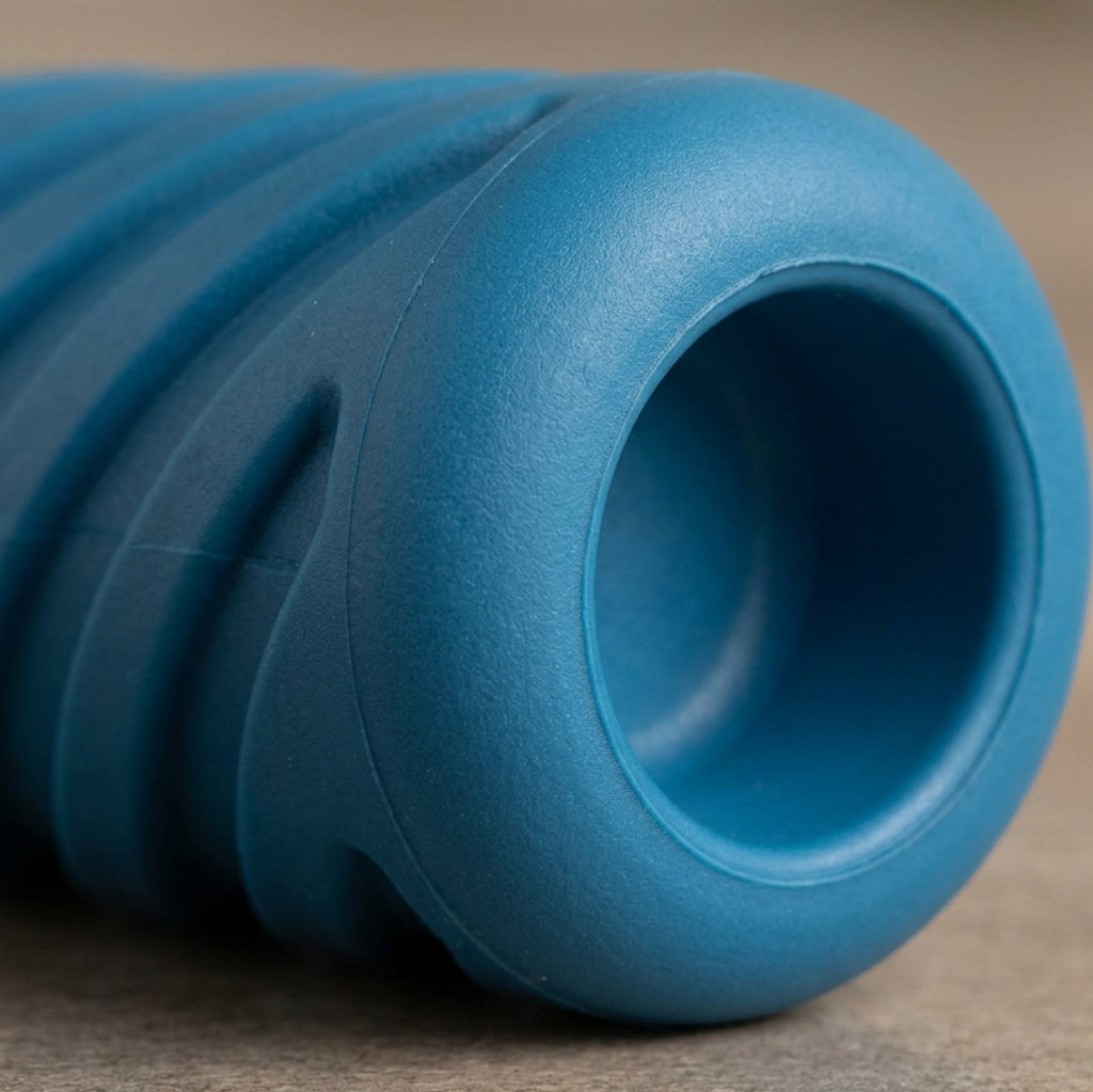 Vovn Ridgebite TPR Treat Stick Dog Toy 7 in Blue - Detail view