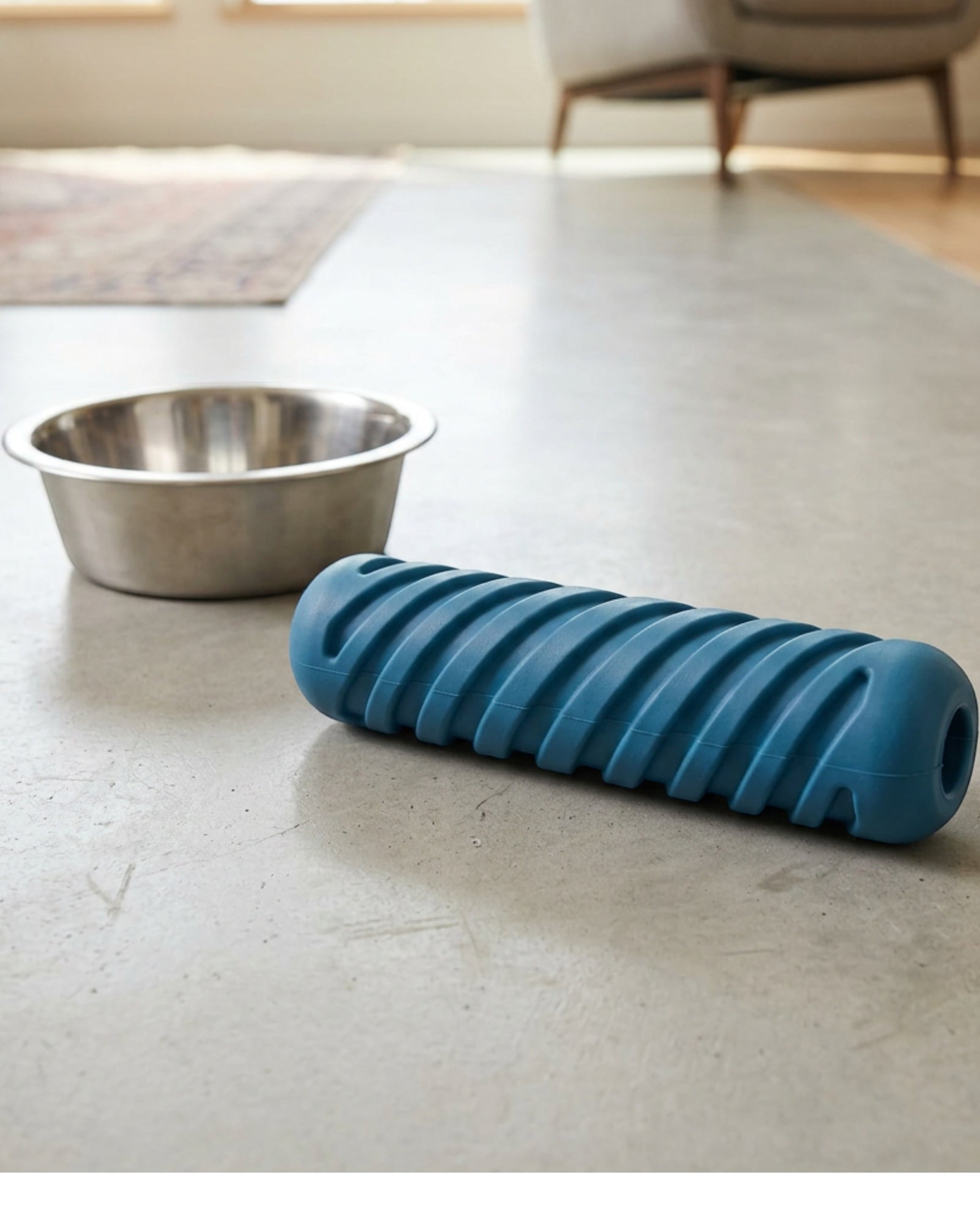 Vovn Ridgebite TPR Treat Stick Dog Toy 7 in Blue - Lifestyle view